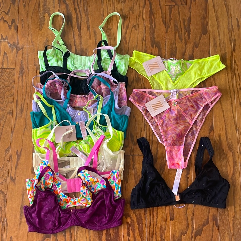 Savage x fenty unlined bra bundle